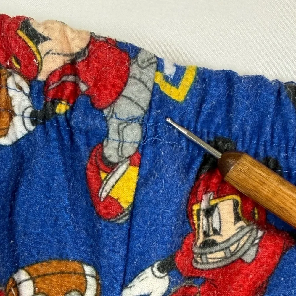 DISNEY‎ Boys Mickey Mouse Football Fleece Pajama Set 3T Character Loungewear